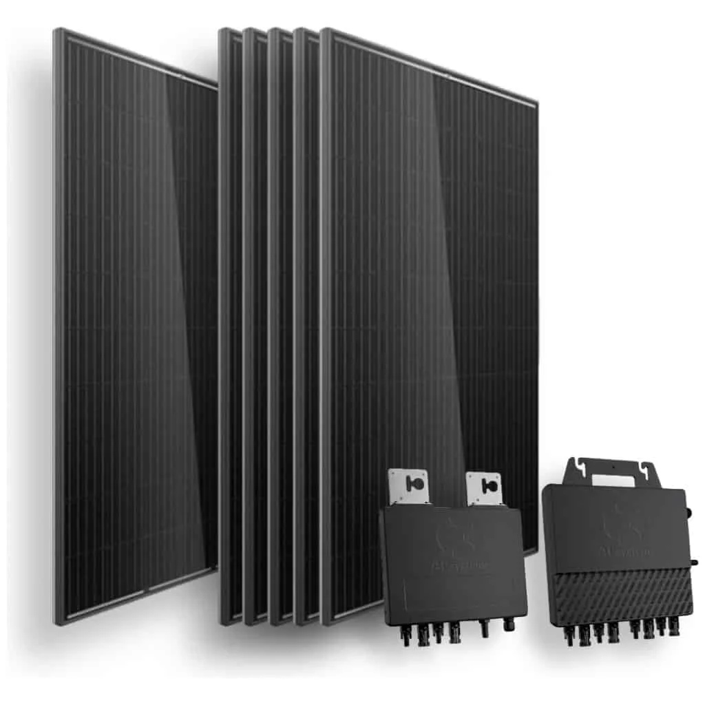 6 trina full black zonnepanelen, een apsystems qs1 dual micro omvormer en een apsystems qs1 quad micro omvormer